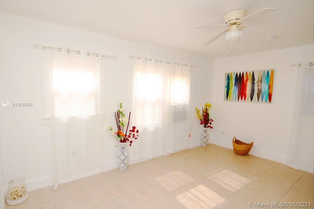 See details / 1160 sq. ft. $ 2021-05-17 0 Photo