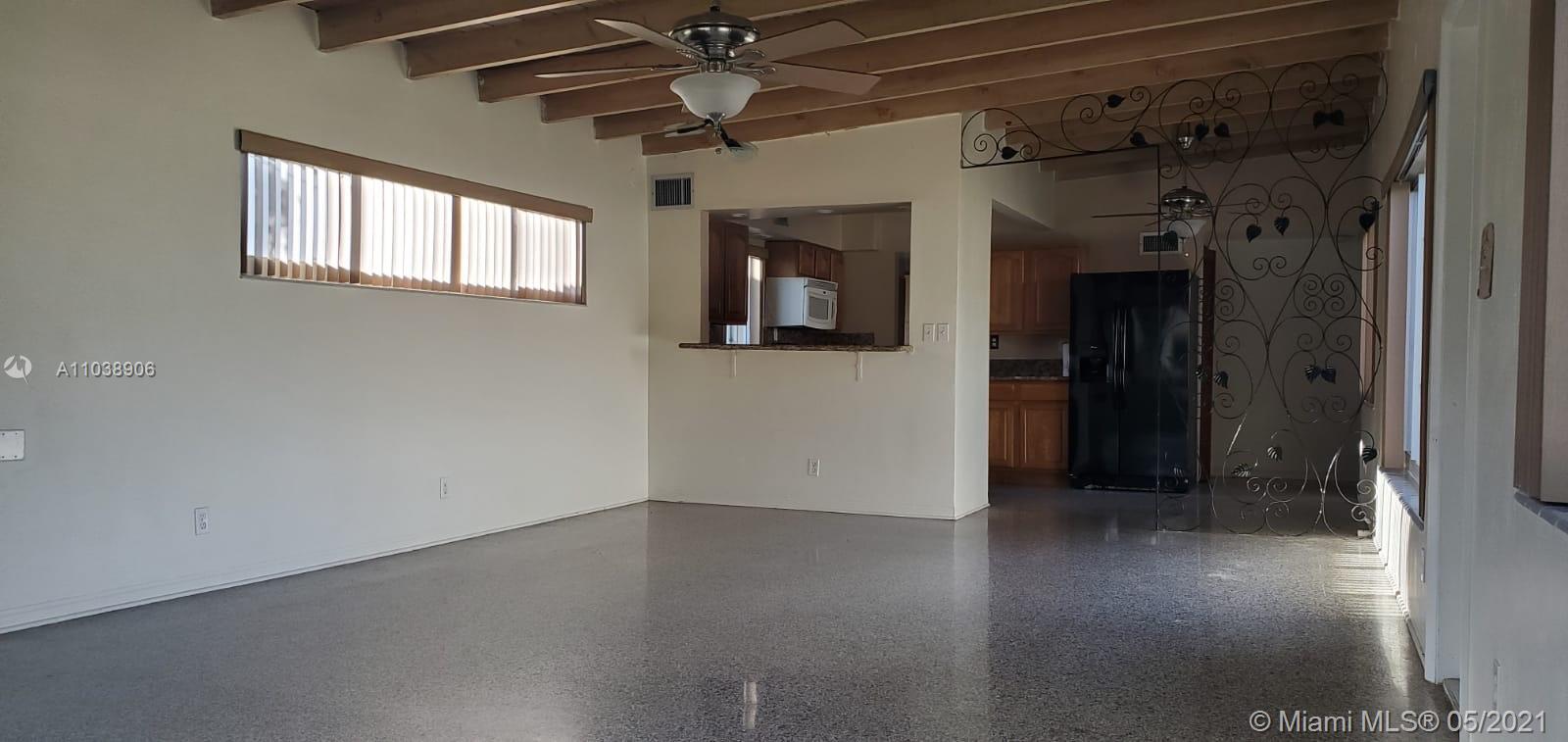 See details / 2318 sq. ft. $ 2021-05-25 0 Photo