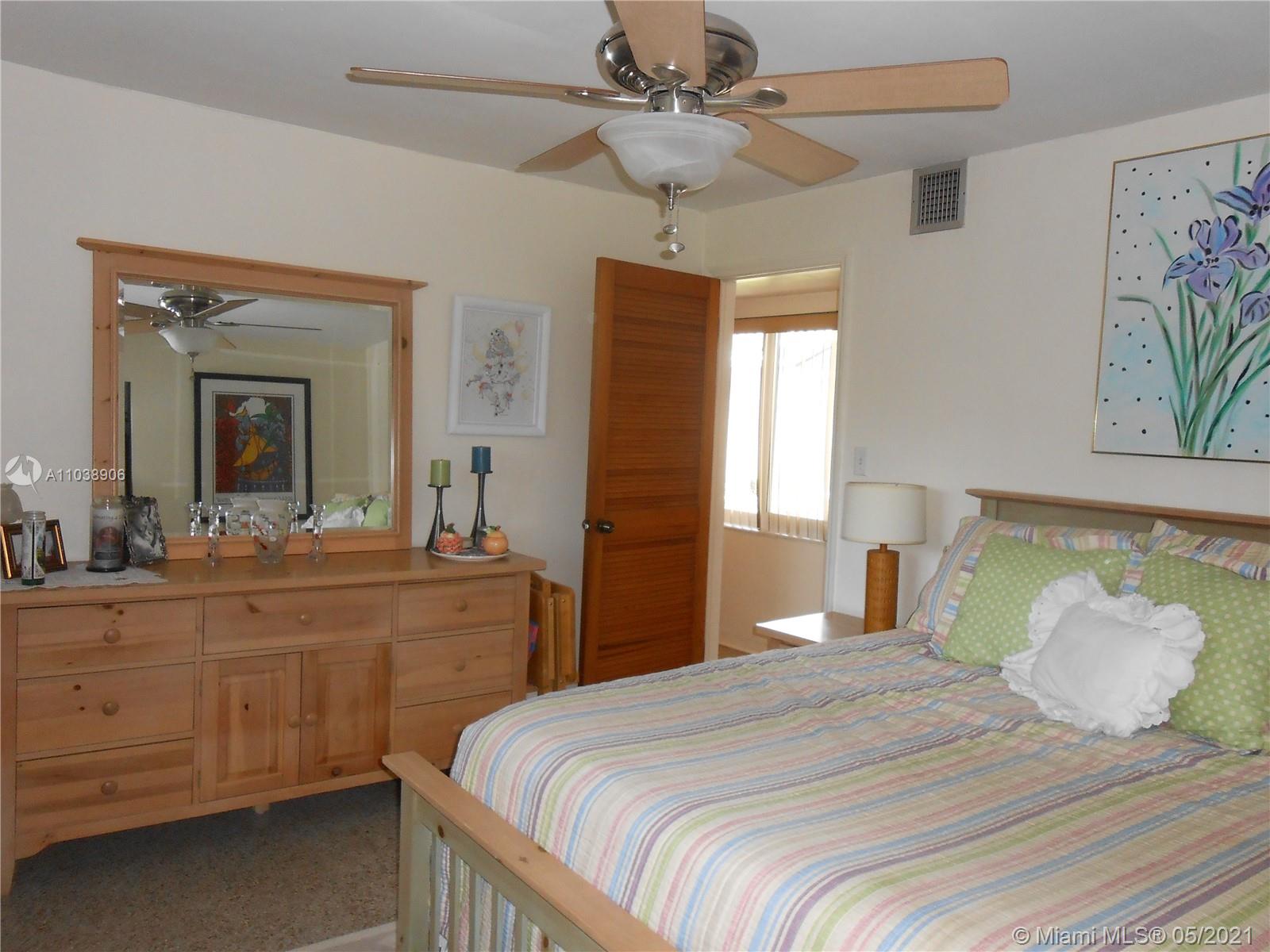 See details / 2318 sq. ft. $ 2021-05-25 0 Photo