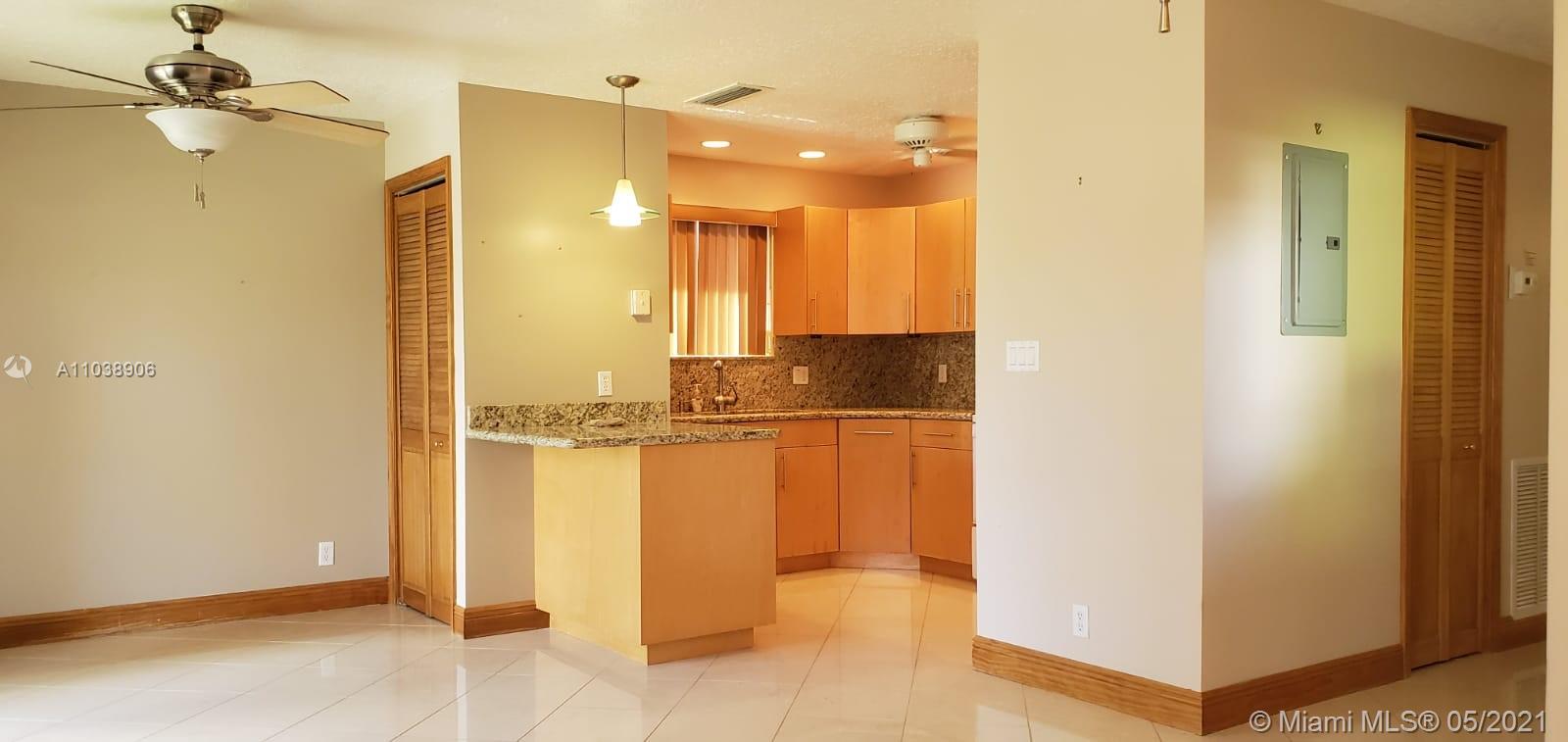 See details / 2318 sq. ft. $ 2021-05-25 0 Photo
