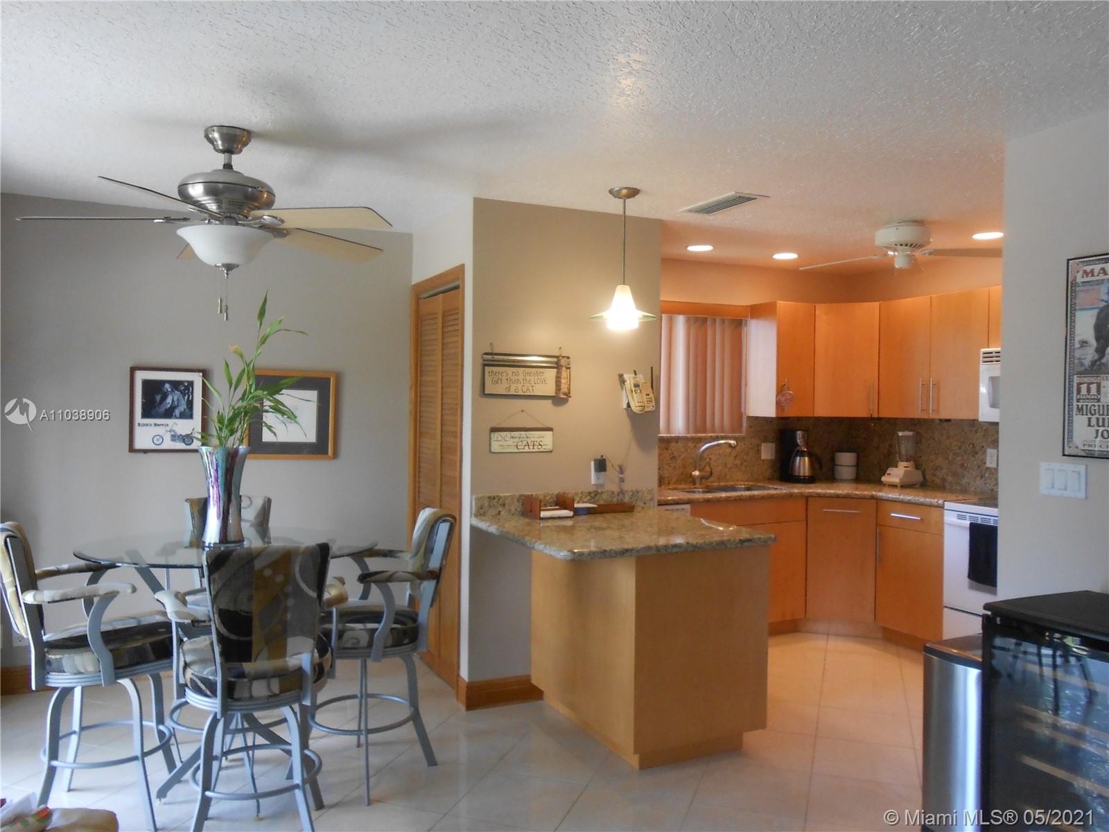 See details / 2318 sq. ft. $ 2021-05-25 0 Photo