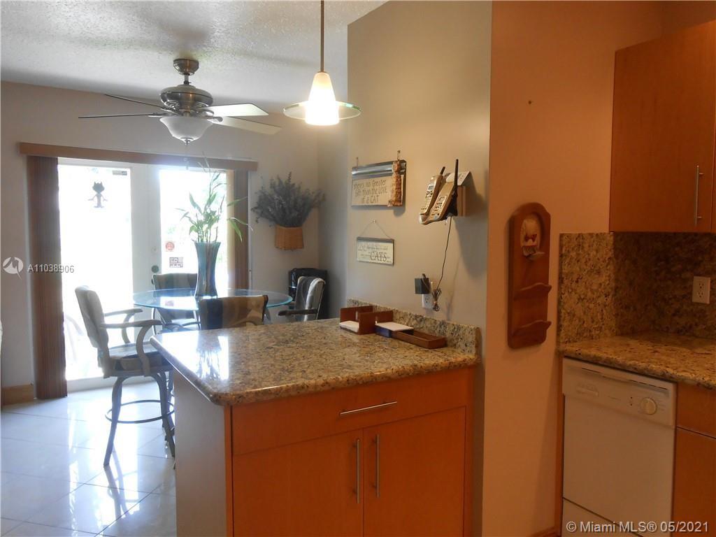 See details / 2318 sq. ft. $ 2021-05-25 0 Photo