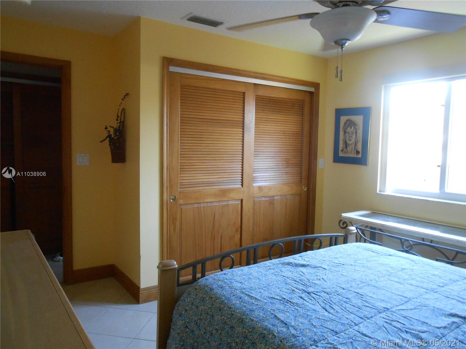 See details / 2318 sq. ft. $ 2021-05-25 0 Photo