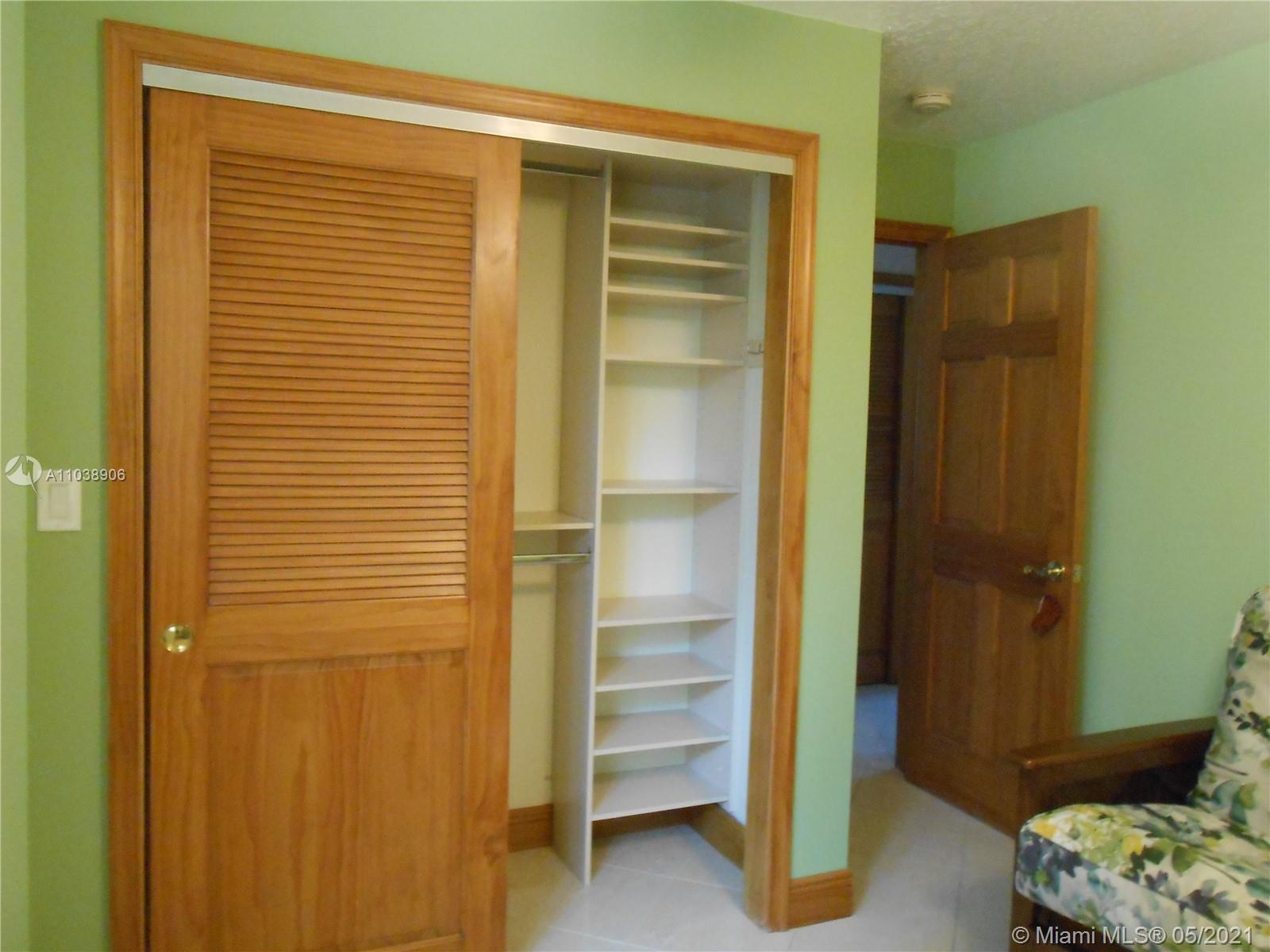 See details / 2318 sq. ft. $ 2021-05-25 0 Photo