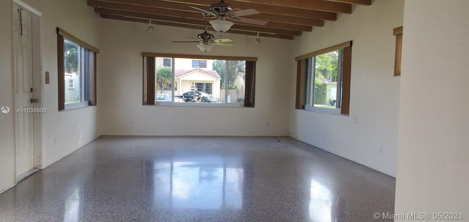 See details / 2318 sq. ft. $ 2021-05-25 0 Photo