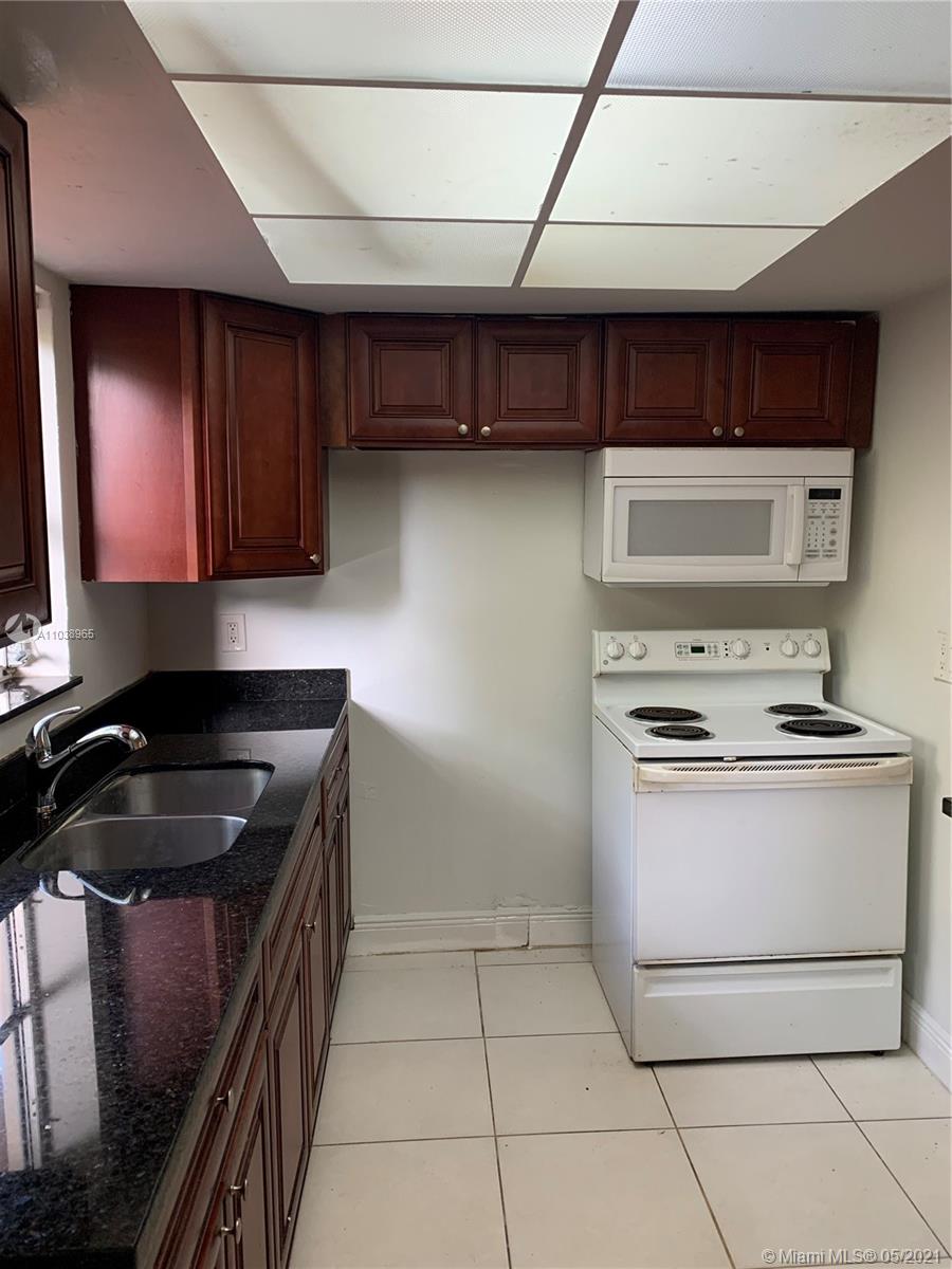 See details / 1554 sq. ft. $ 2021-05-07 0 Photo