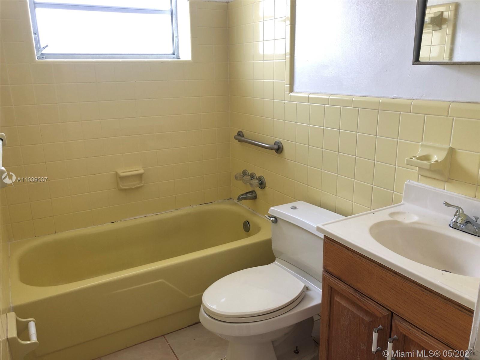 See details / 1799 sq. ft. $ 2021-05-07 0 Photo
