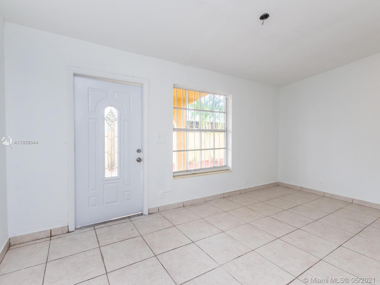 See details / 1260 sq. ft. $ 2021-05-07 0 Photo