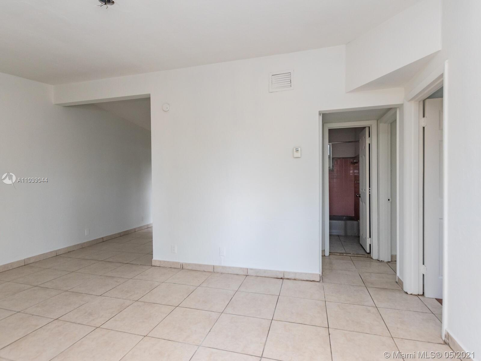 See details / 1260 sq. ft. $ 2021-05-07 0 Photo