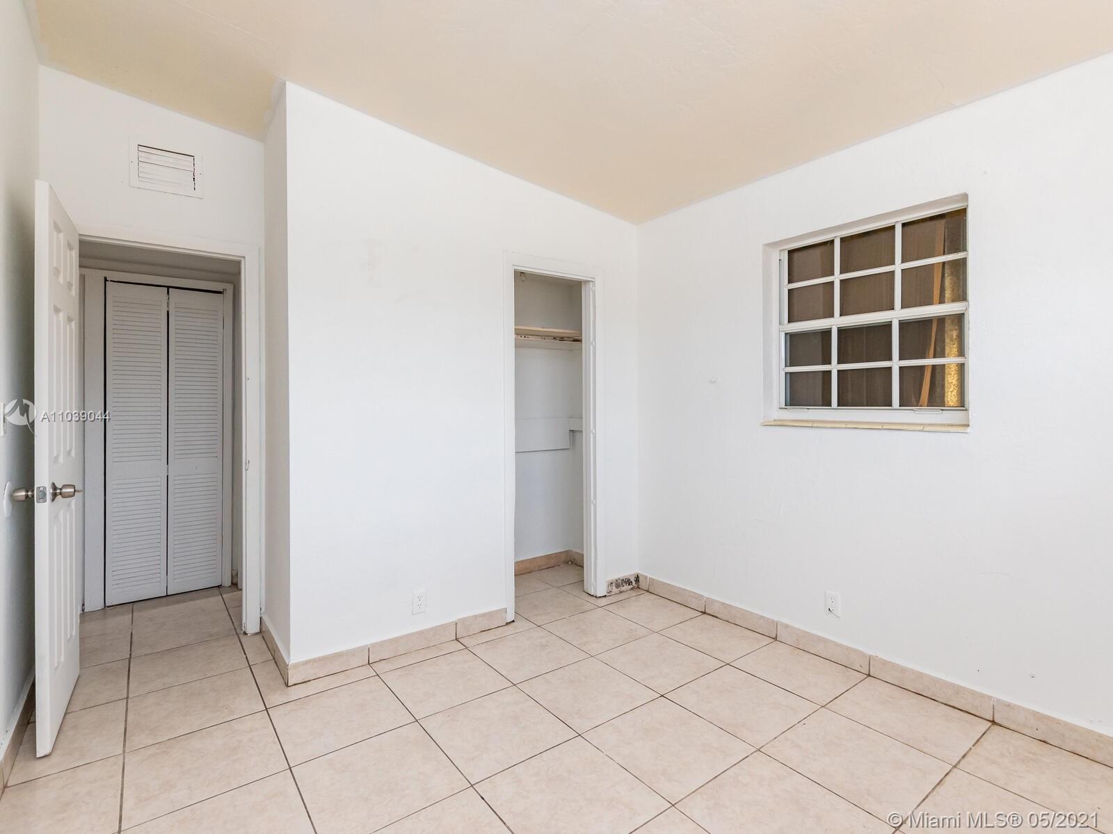 See details / 1260 sq. ft. $ 2021-05-07 0 Photo