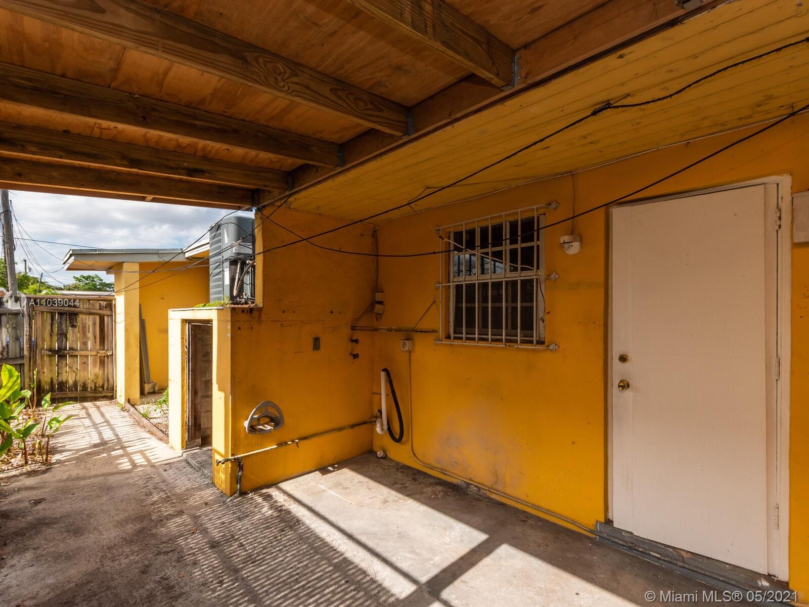 See details / 1260 sq. ft. $ 2021-05-07 0 Photo