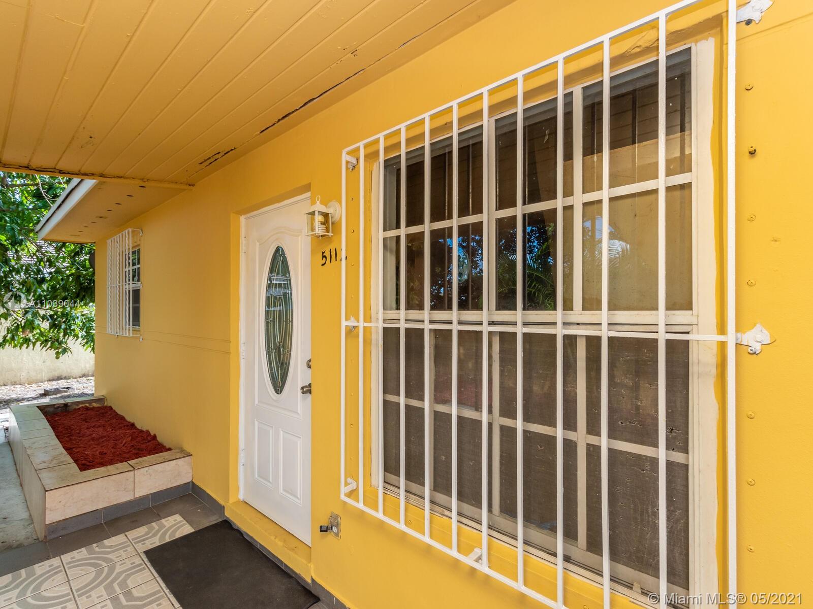 See details / 1260 sq. ft. $ 2021-05-07 0 Photo