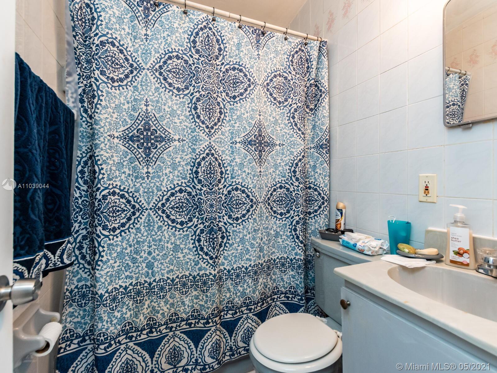See details / 1260 sq. ft. $ 2021-05-07 0 Photo
