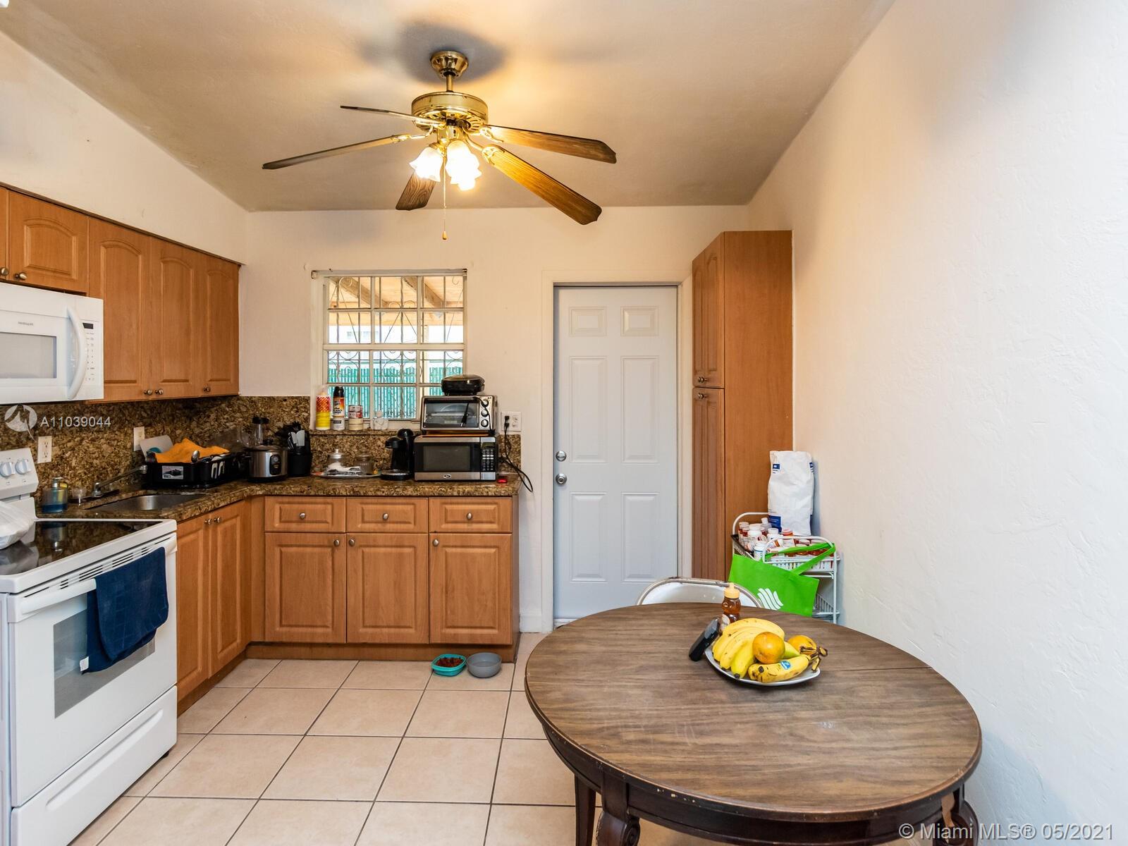 See details / 1260 sq. ft. $ 2021-05-07 0 Photo