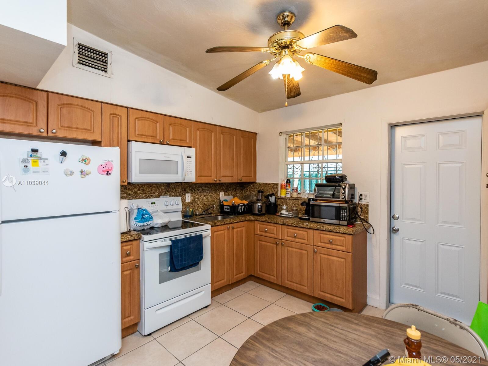See details / 1260 sq. ft. $ 2021-05-07 0 Photo