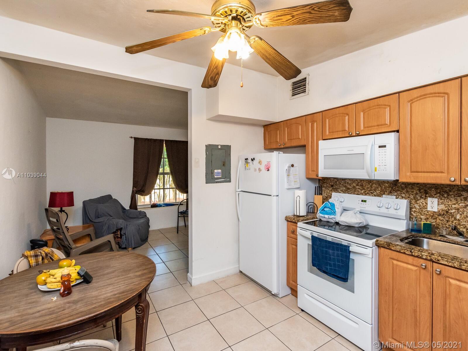 See details / 1260 sq. ft. $ 2021-05-07 0 Photo