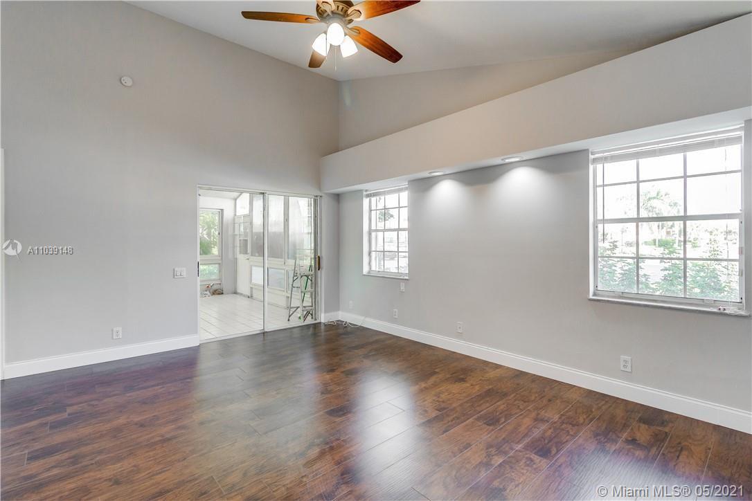 Ver detalles 3 / 2 1831 sq. ft. $ 2021-05-12 0 foto