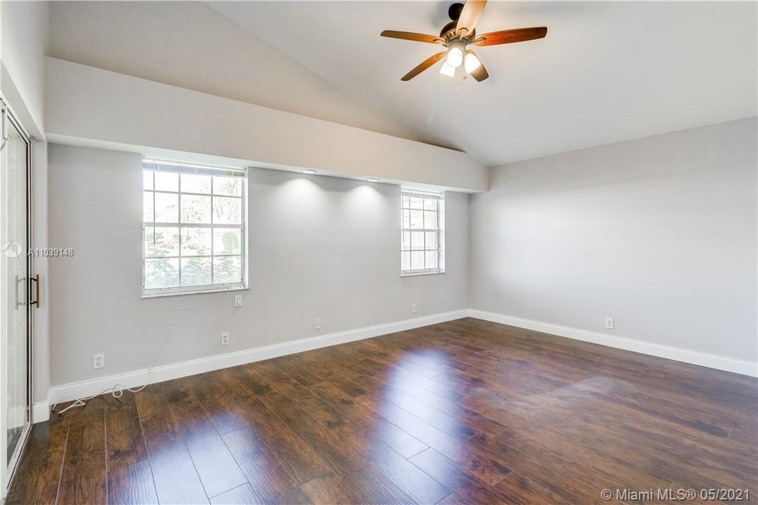 Ver detalles 3 / 2 1831 sq. ft. $ 2021-05-12 0 foto