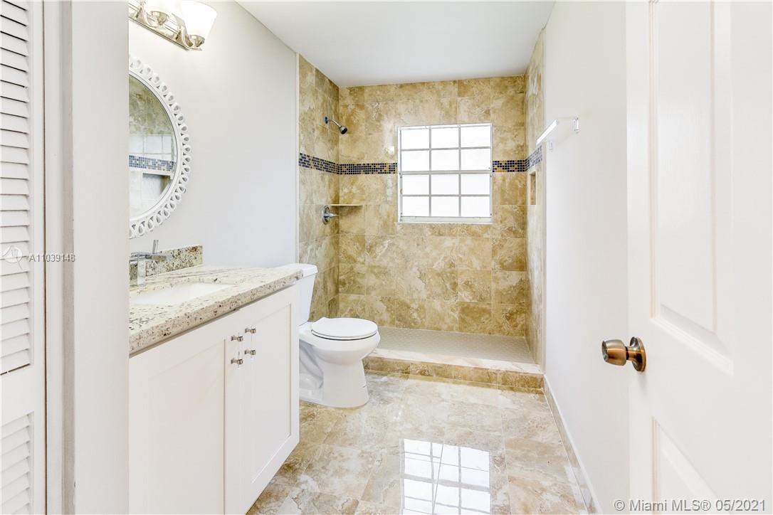 Ver detalles 3 / 2 1831 sq. ft. $ 2021-05-12 0 foto