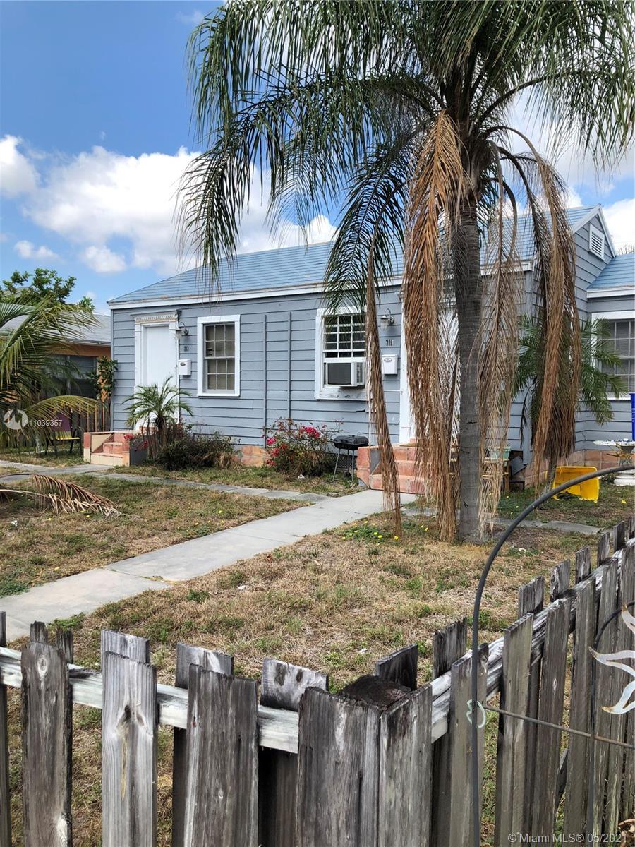 See details / 1582 sq. ft. $ 2021-05-08 0 Photo