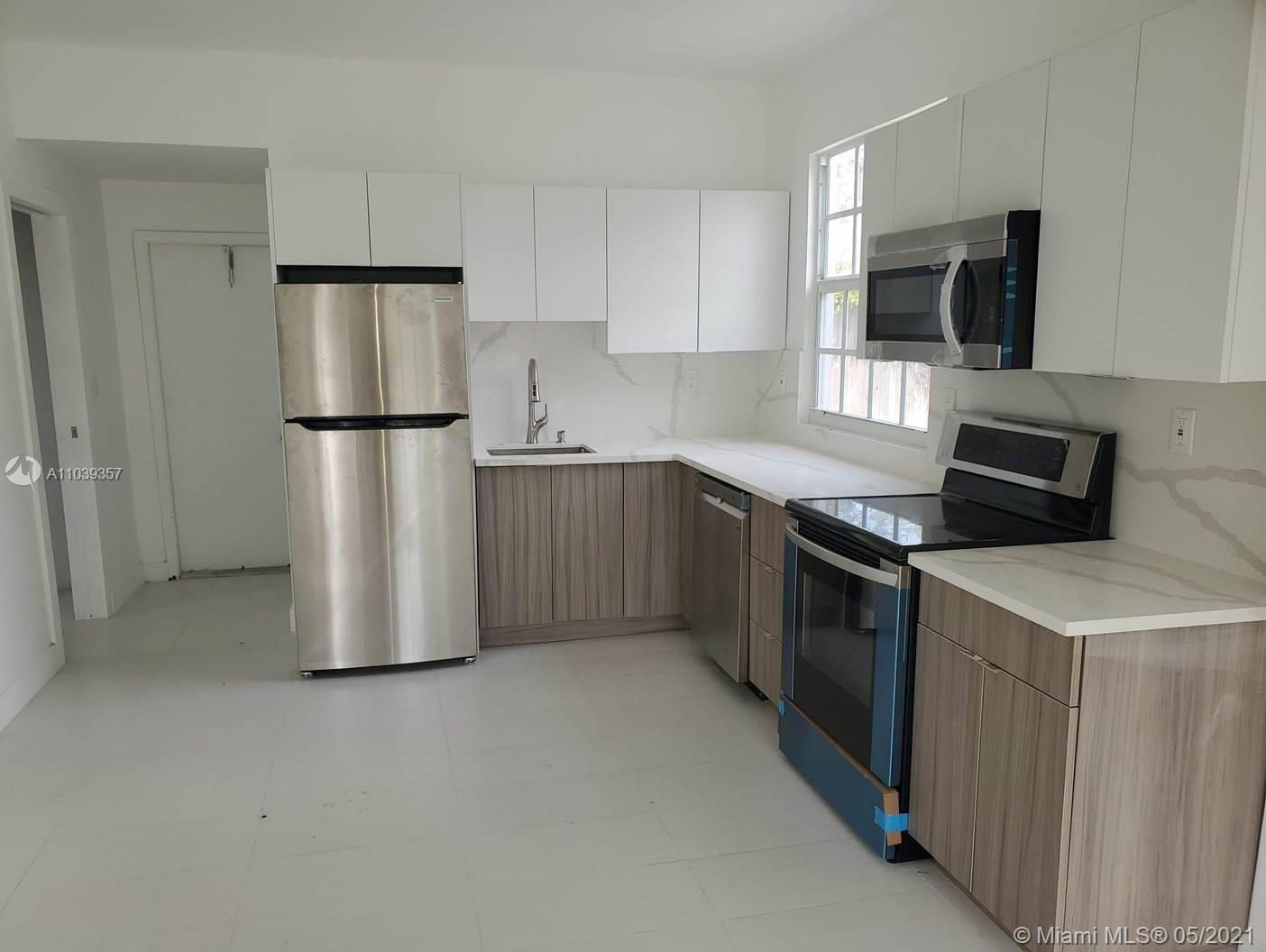 See details / 1582 sq. ft. $ 2021-05-08 0 Photo