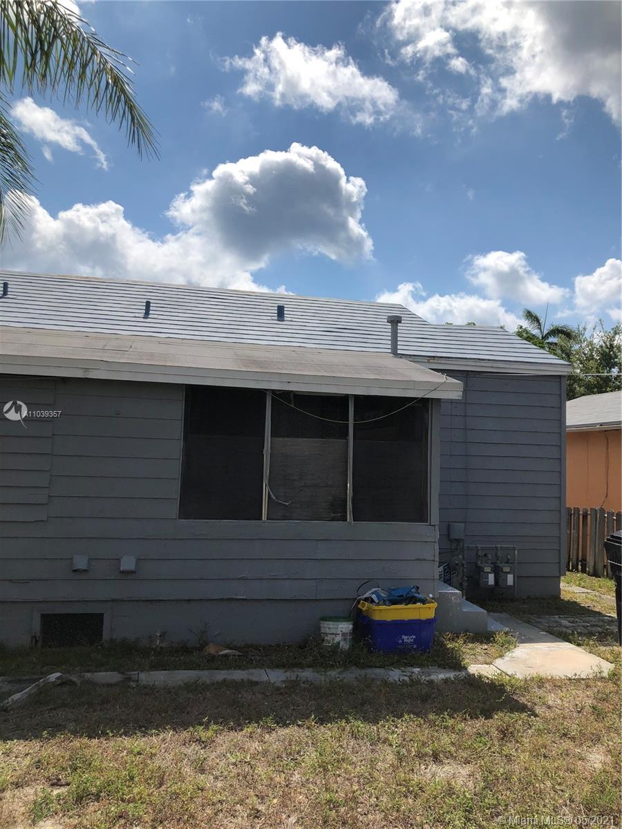See details / 1582 sq. ft. $ 2021-05-08 0 Photo