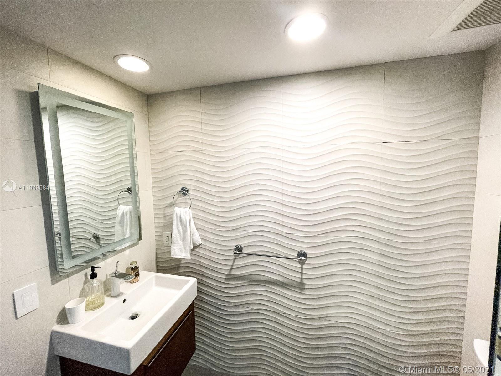 See details 2208 3 / 3 1571 sq. ft. $ 2021-05-17 0 Photo