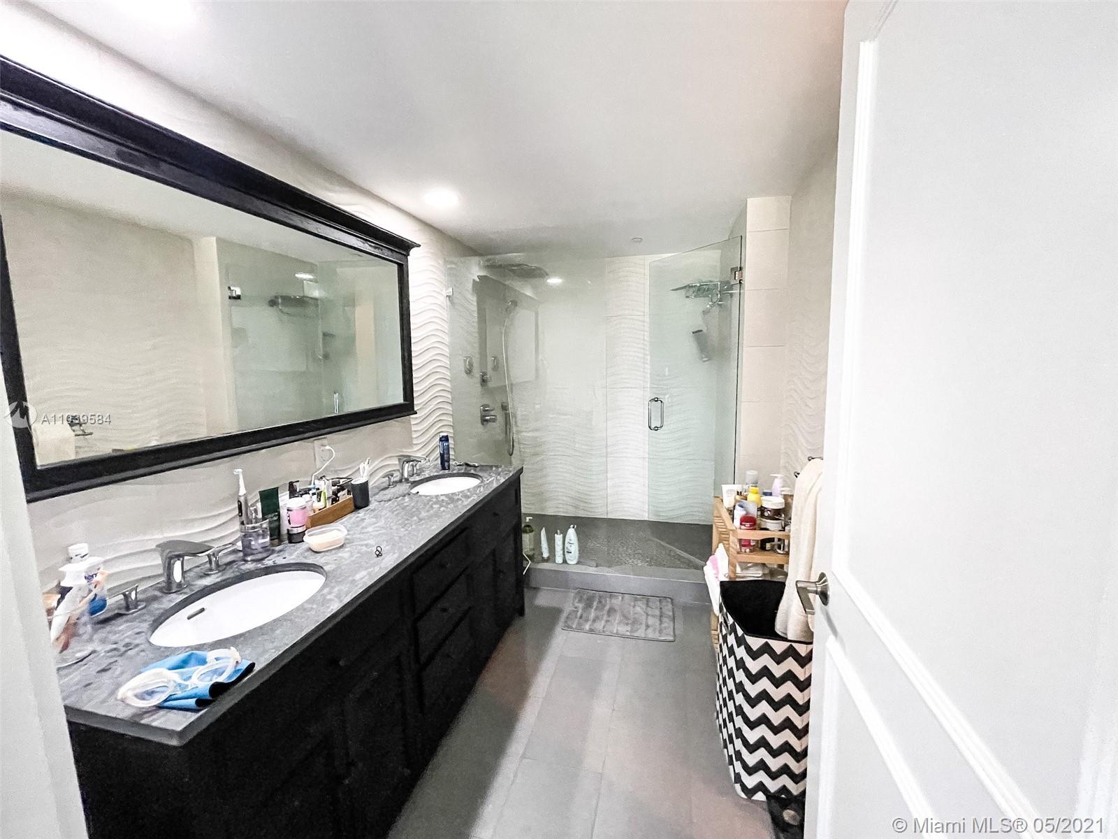 See details 2208 3 / 3 1571 sq. ft. $ 2021-05-17 0 Photo