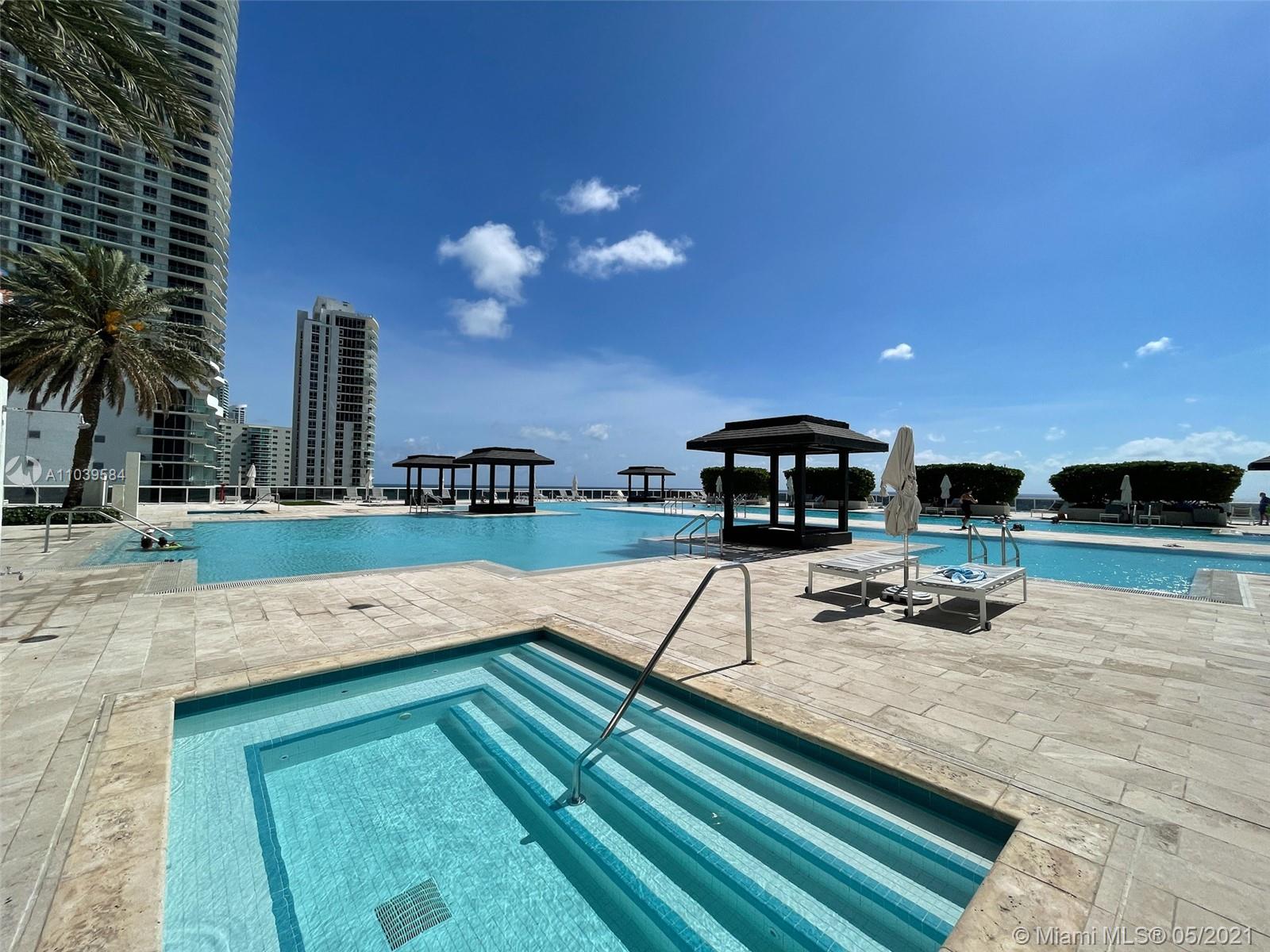 See details 2208 3 / 3 1571 sq. ft. $ 2021-05-17 0 Photo