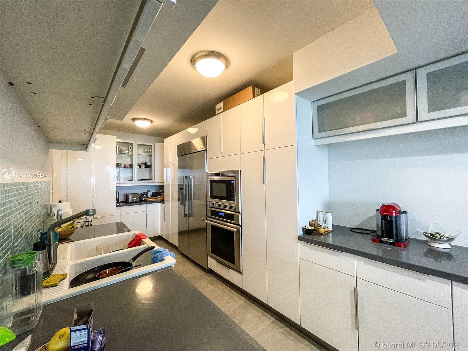 See details 2208 3 / 3 1571 sq. ft. $ 2021-05-17 0 Photo