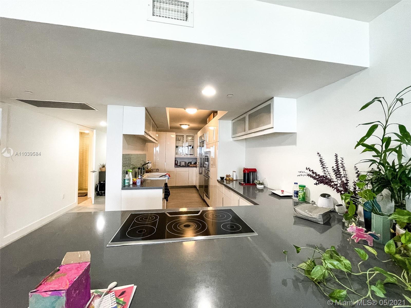 See details 2208 3 / 3 1571 sq. ft. $ 2021-05-17 0 Photo