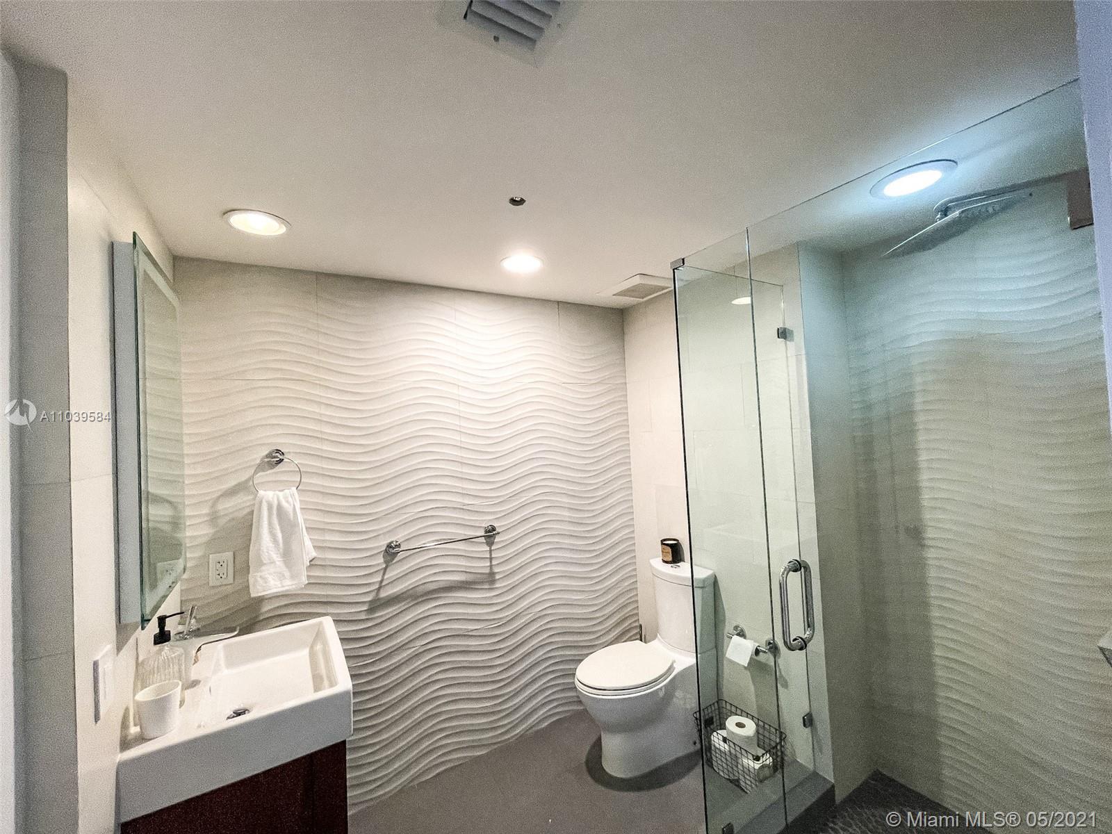 See details 2208 3 / 3 1571 sq. ft. $ 2021-05-17 0 Photo