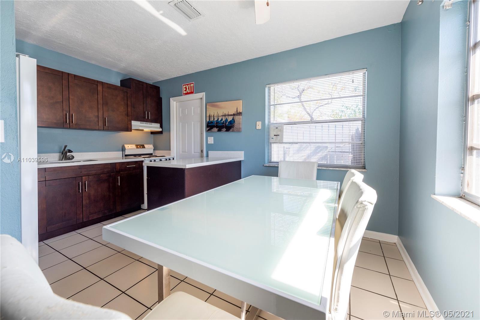 See details / 2485 sq. ft. $ 2021-05-09 0 Photo