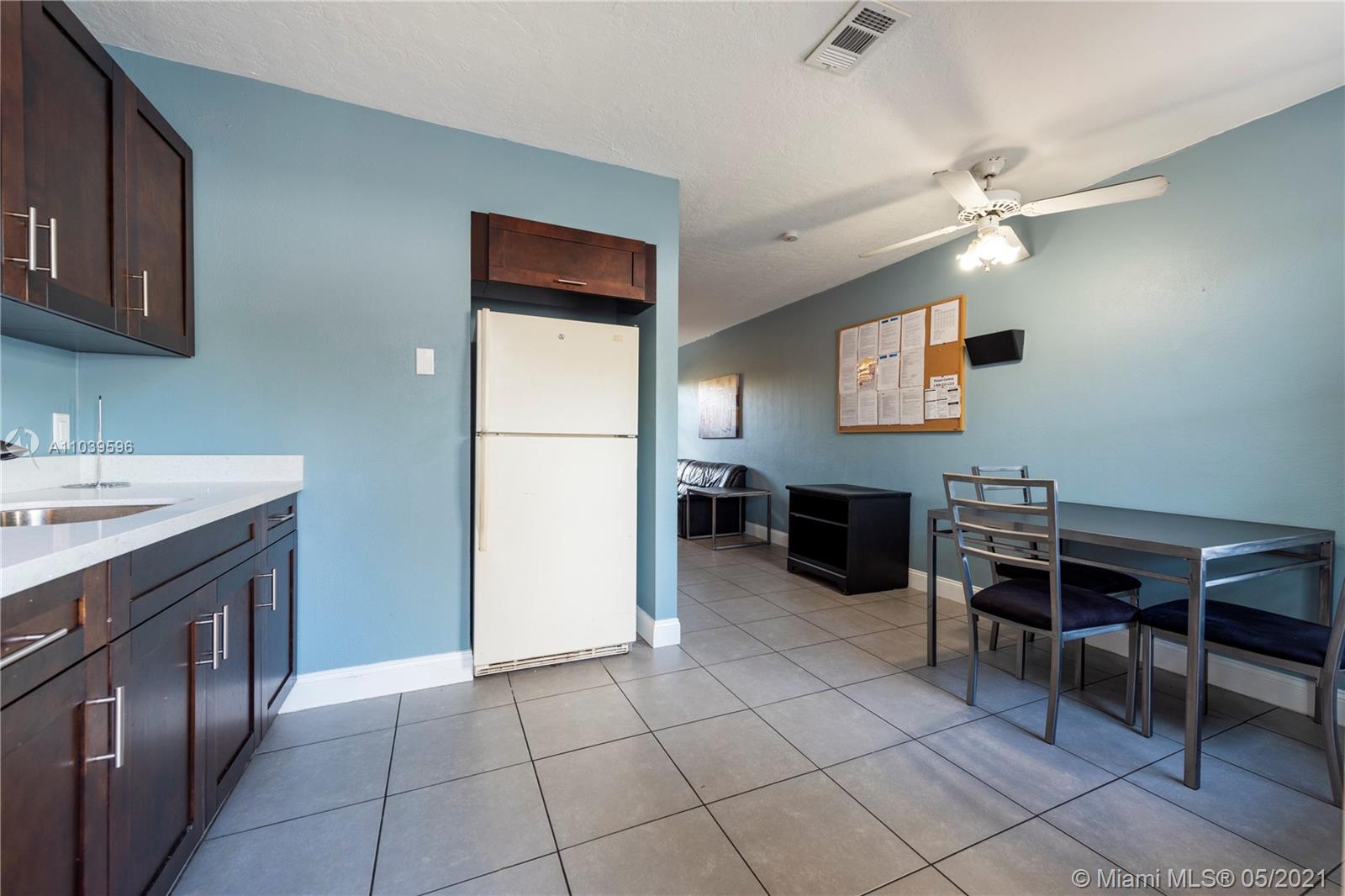 See details / 2485 sq. ft. $ 2021-05-09 0 Photo