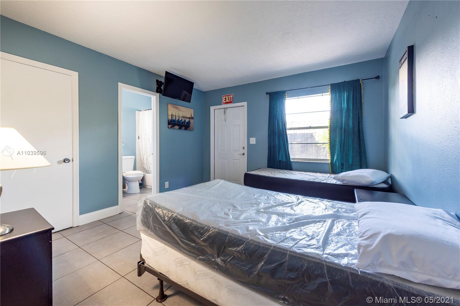 See details / 2485 sq. ft. $ 2021-05-09 0 Photo