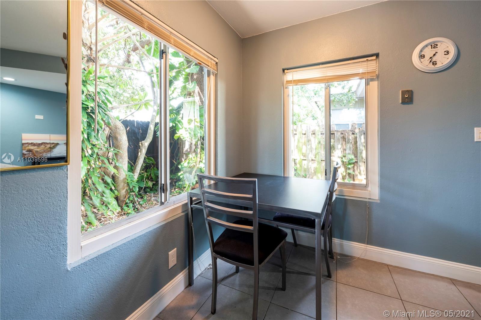 See details / 2485 sq. ft. $ 2021-05-09 0 Photo