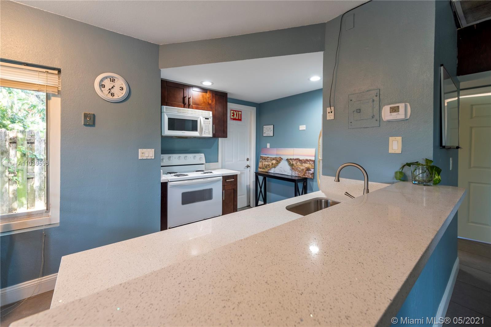 See details / 2485 sq. ft. $ 2021-05-09 0 Photo