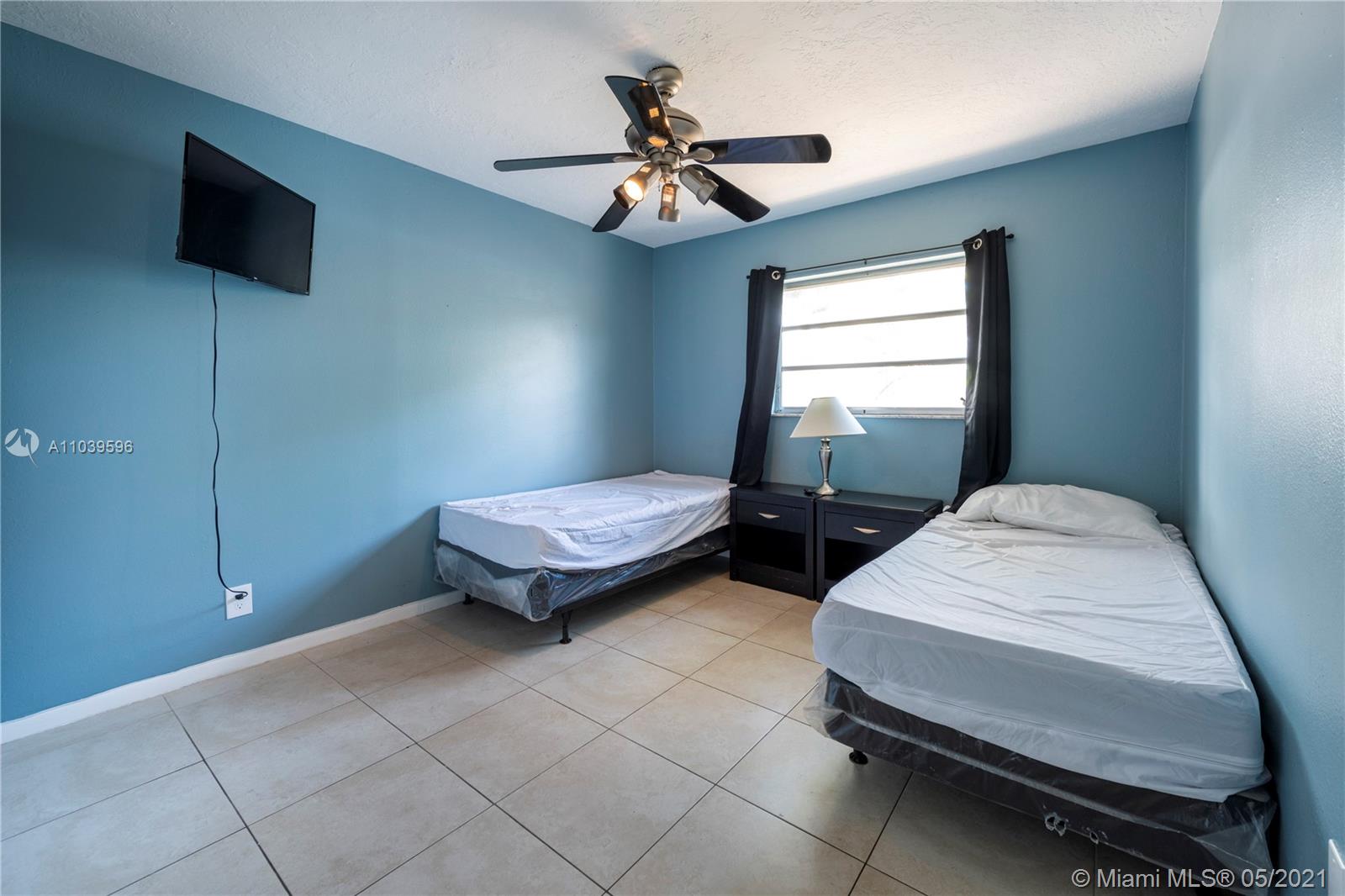 See details / 2485 sq. ft. $ 2021-05-09 0 Photo