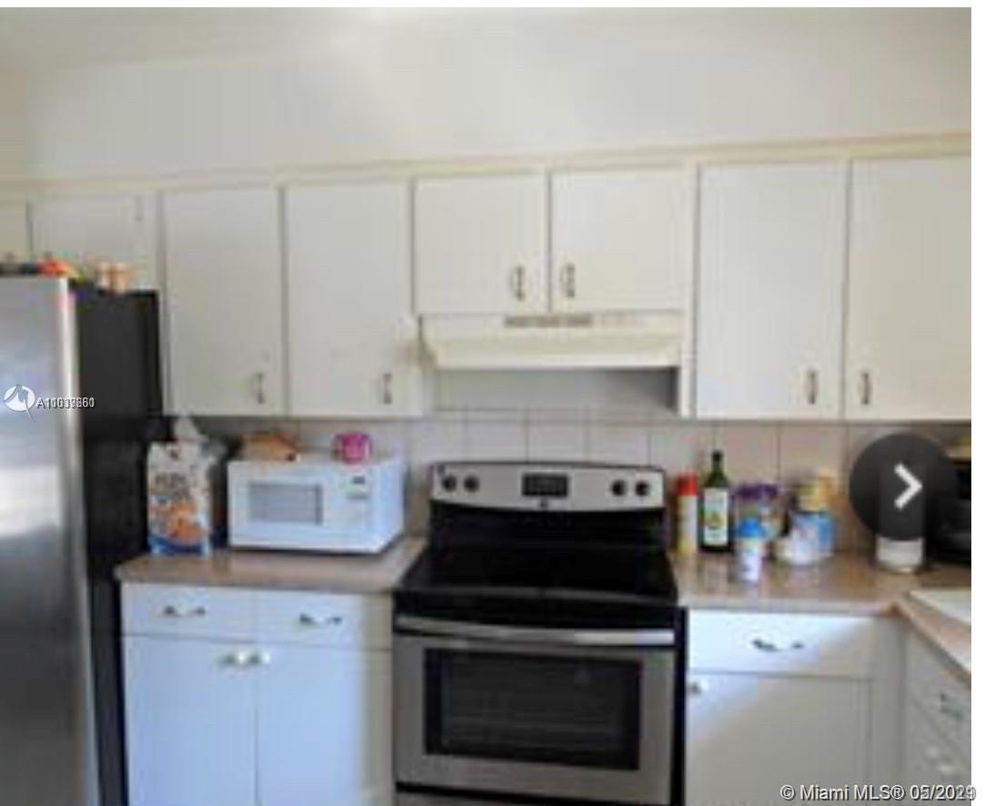 See details / 2920 sq. ft. $ 2021-06-03 0 Photo