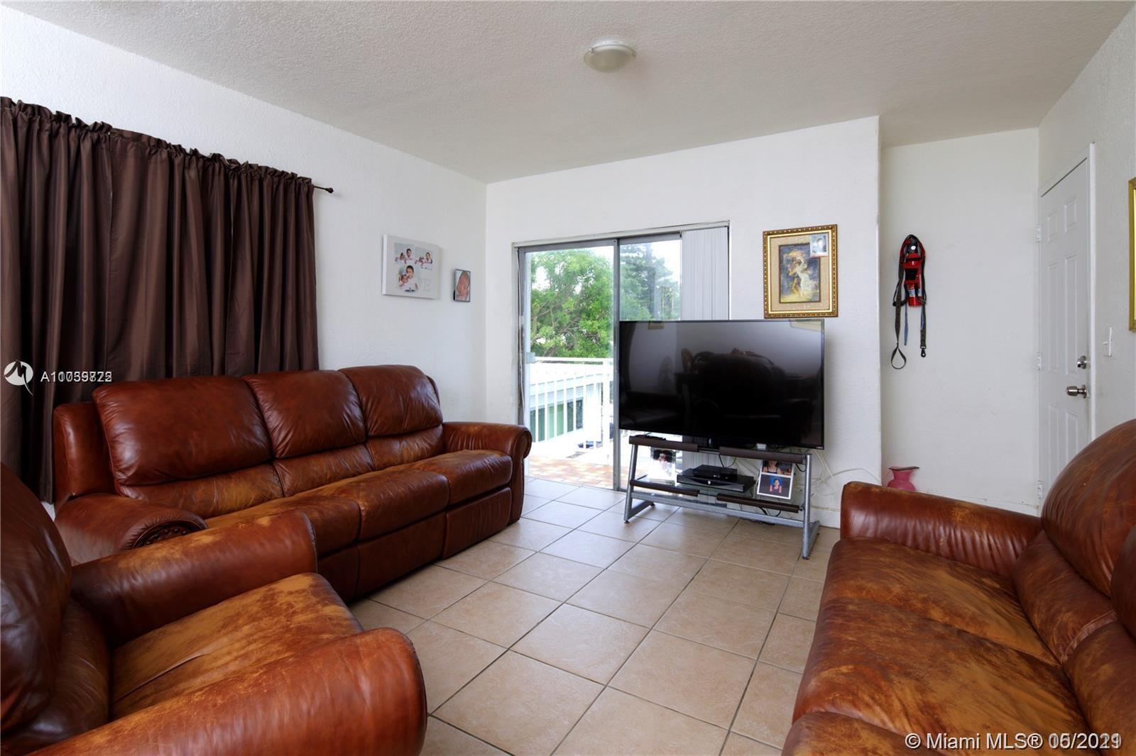 See details / 3844 sq. ft. $ 2021-06-07 0 Photo