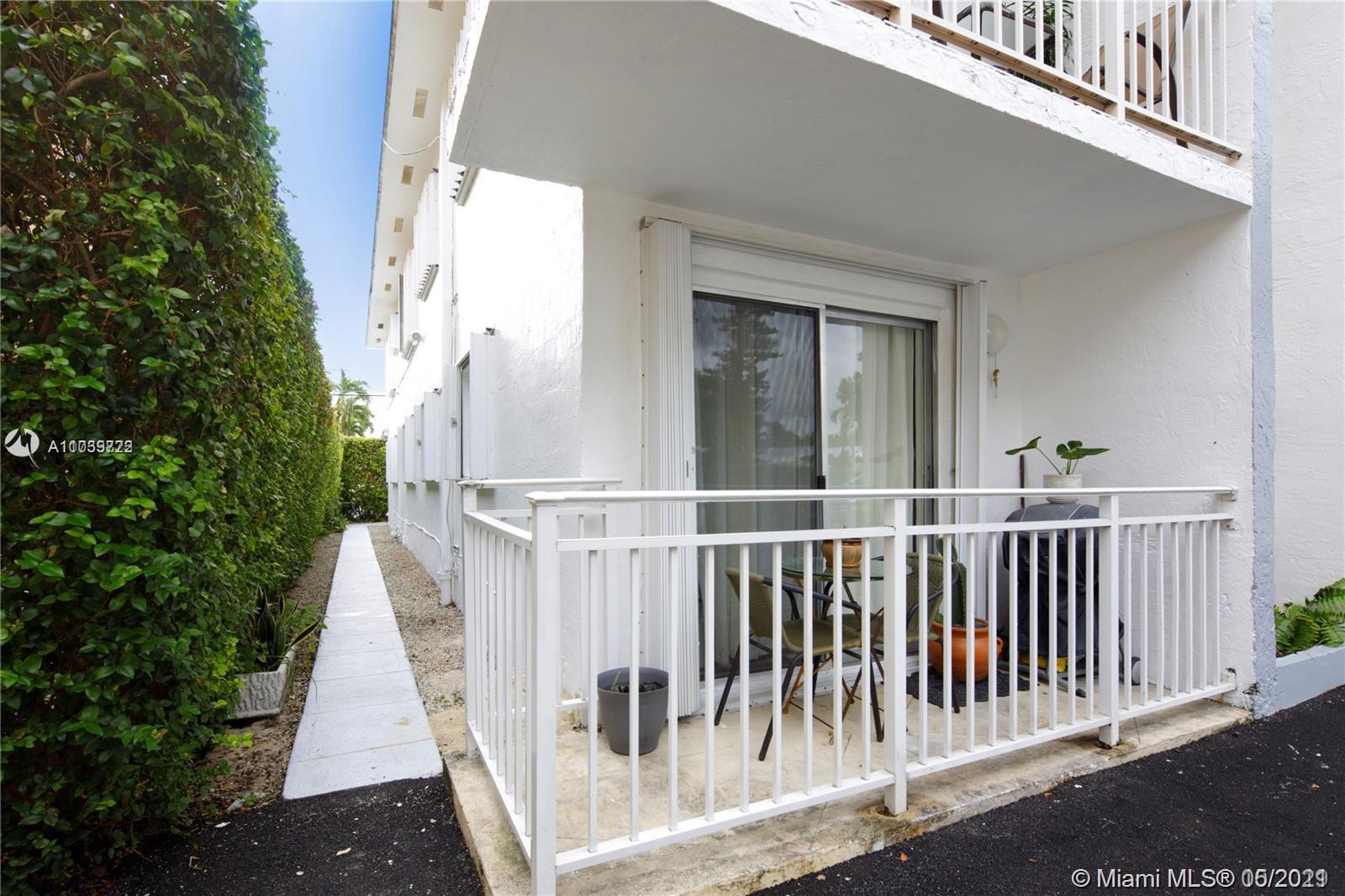 See details / 3844 sq. ft. $ 2021-06-07 0 Photo