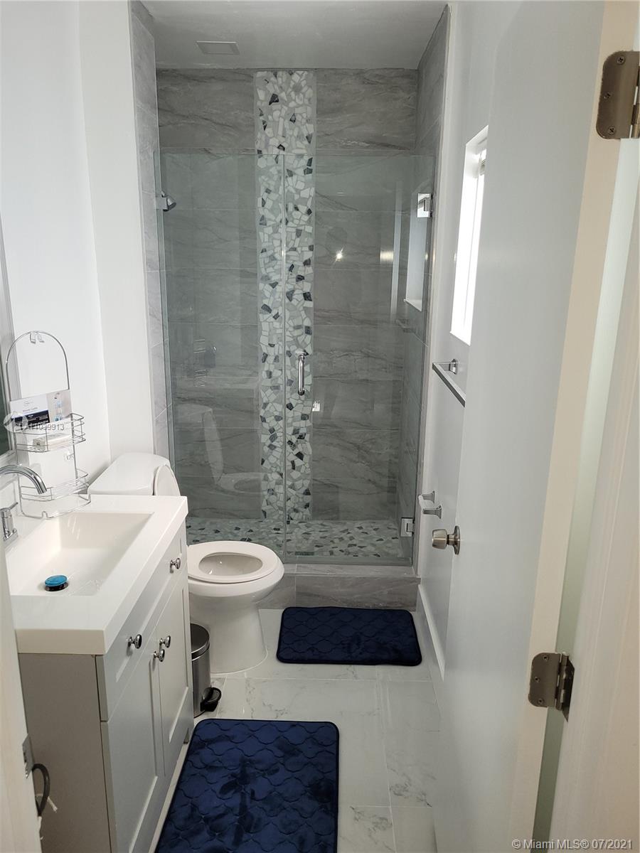 See details / 1080 sq. ft. $ 2022-02-17 0 Photo