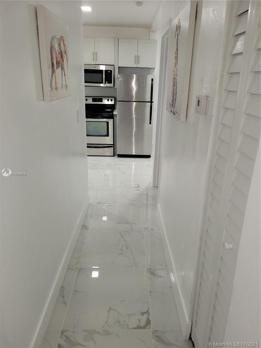 See details / 1080 sq. ft. $ 2022-02-17 0 Photo