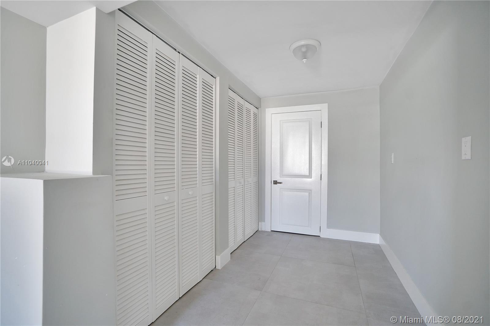 See details / 1999 sq. ft. $ 2021-05-10 0 Photo