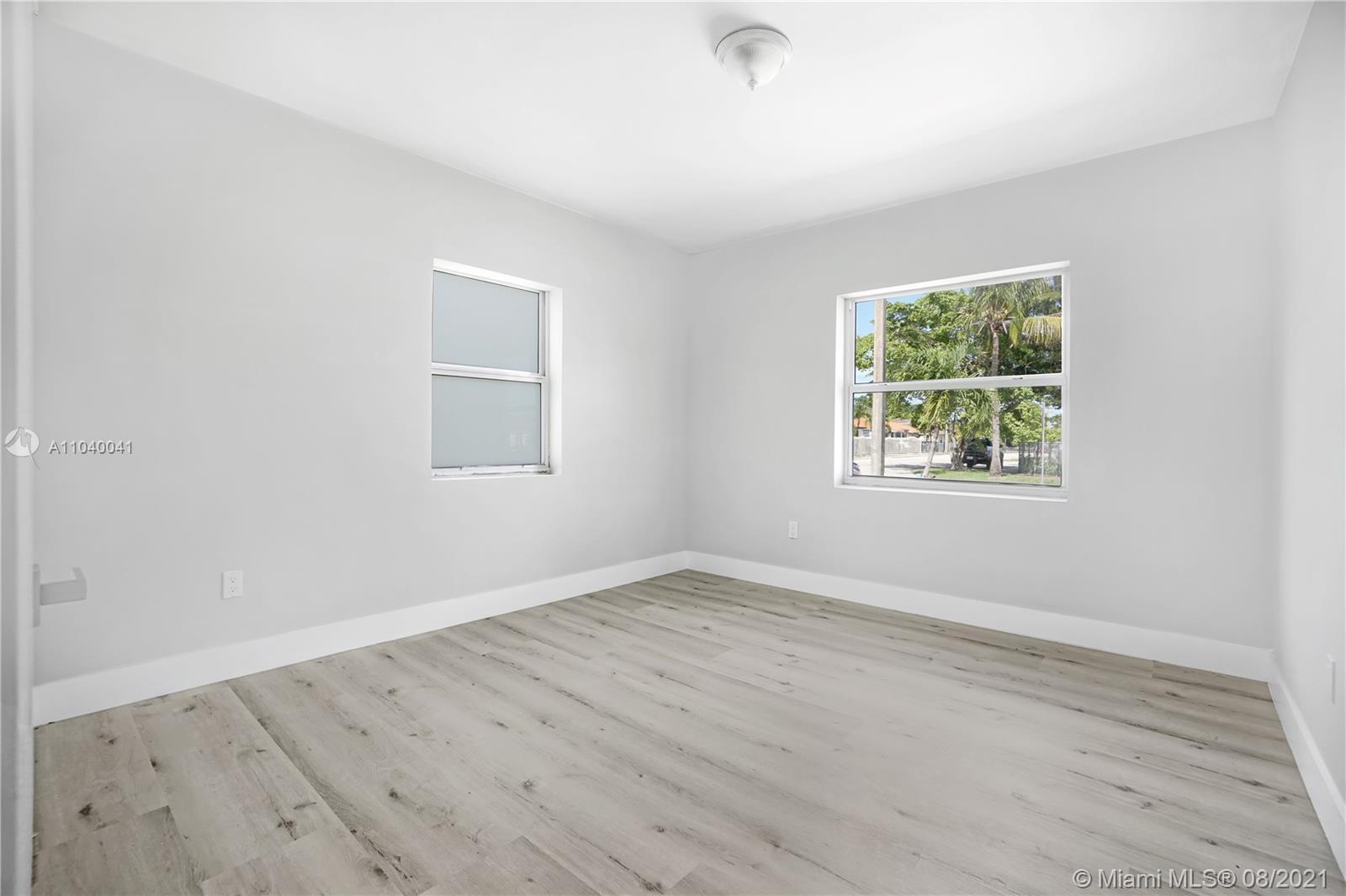 See details / 1999 sq. ft. $ 2021-05-10 0 Photo