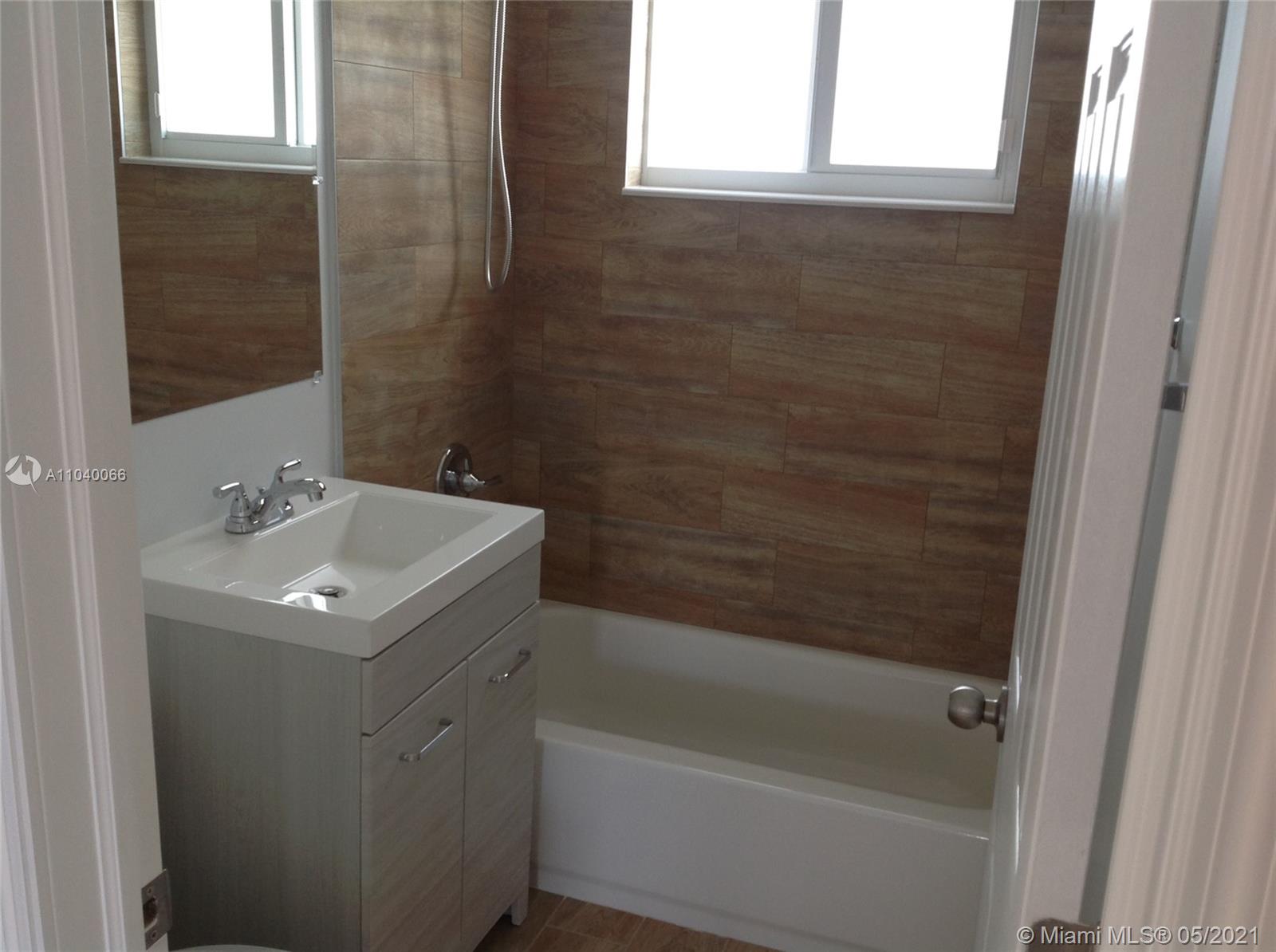 See details / 1713 sq. ft. $ 2021-05-10 0 Photo