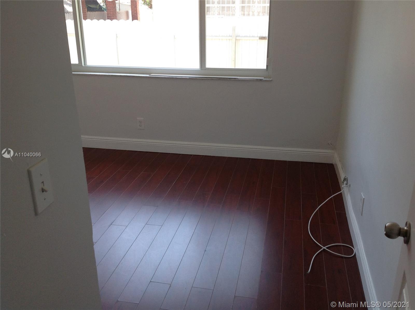 See details / 1713 sq. ft. $ 2021-05-10 0 Photo