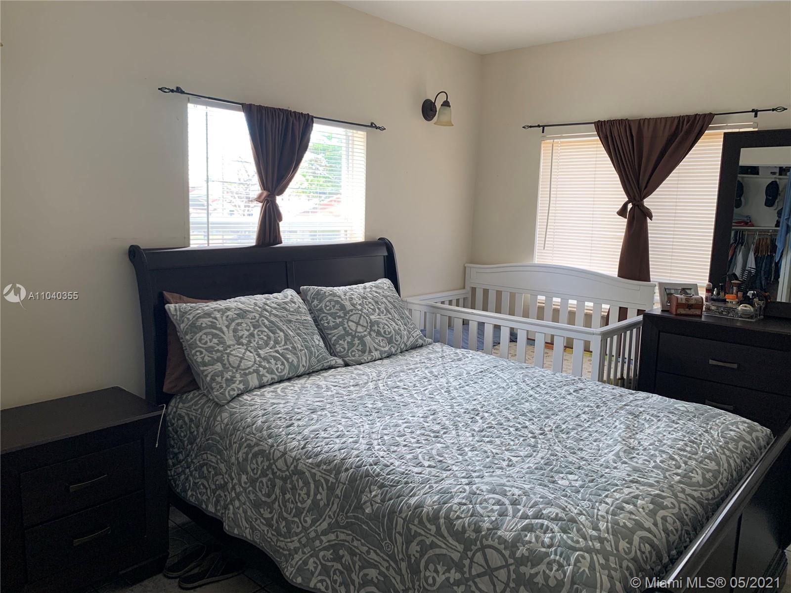See details / 5252 sq. ft. $ 2021-05-11 0 Photo
