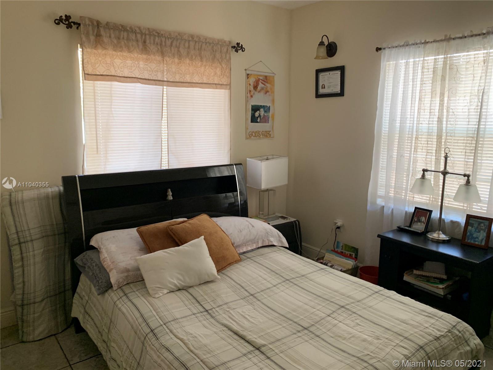 See details / 5252 sq. ft. $ 2021-05-11 0 Photo
