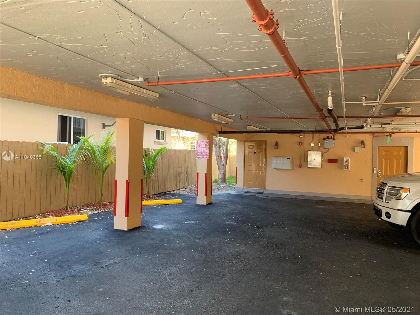 See details / 5252 sq. ft. $ 2021-05-11 0 Photo